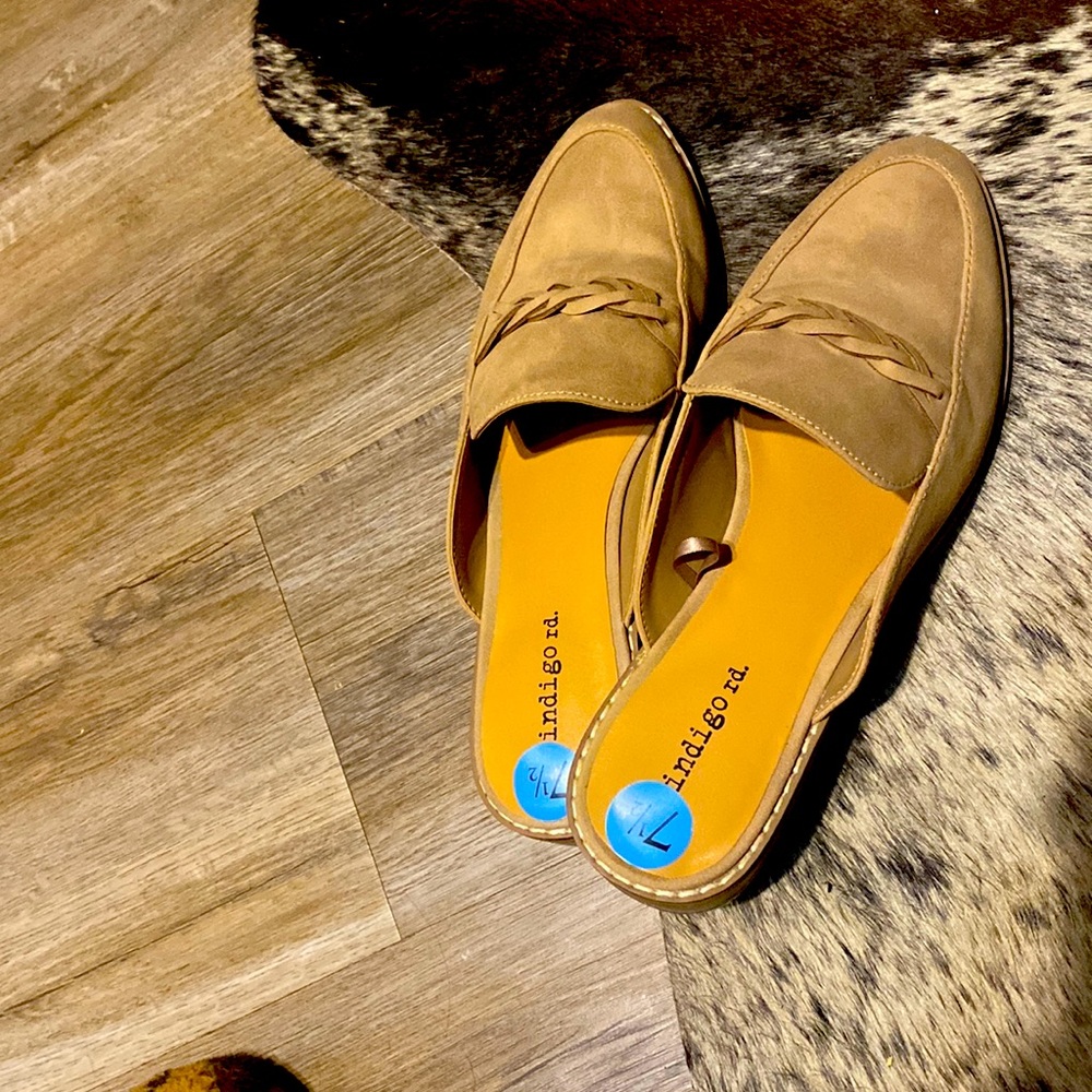 7. 1/2 beige mules
